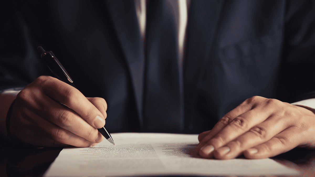 lawyer handling a driving without licence case